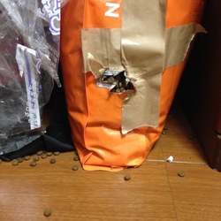 非常食を勝手に食べたのは誰だ？！