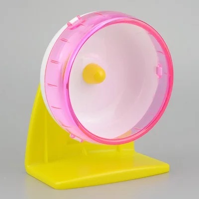 ハムちゃんの走り車や給水器と噛み石 サムネイル2