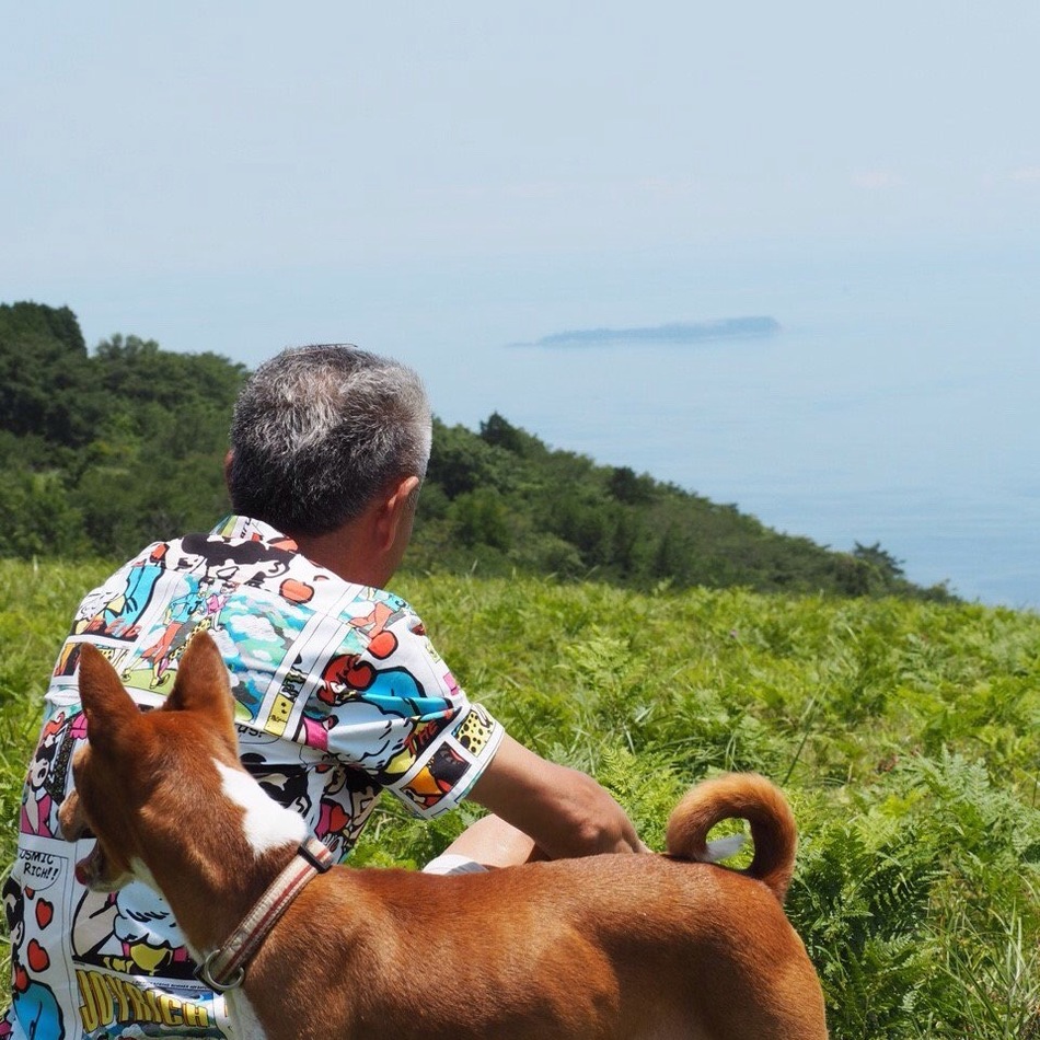 こまのカバー写真