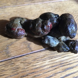 保護者から非難される。