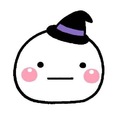メインクーンの5ヶ月の女の子