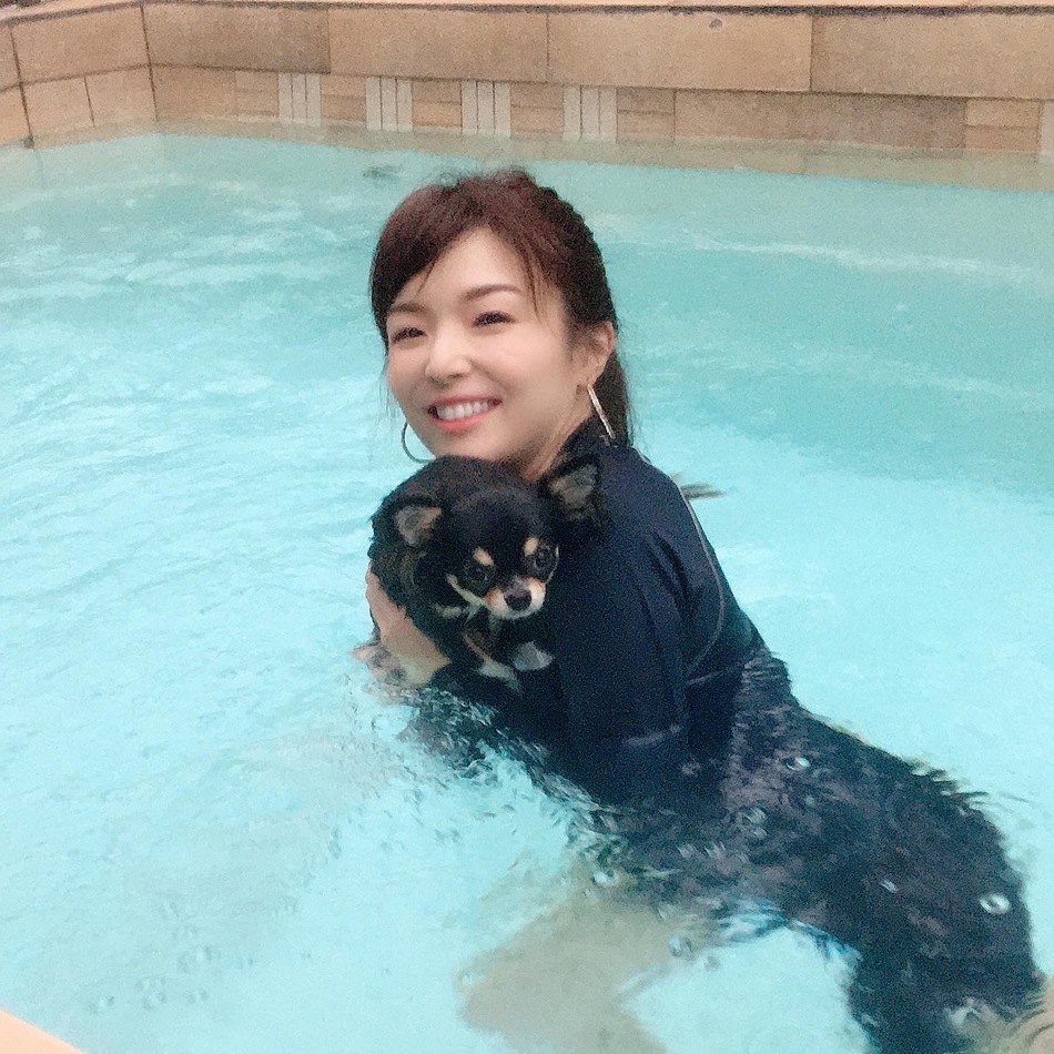 Karen のカバー写真