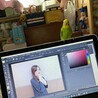 稲荷研