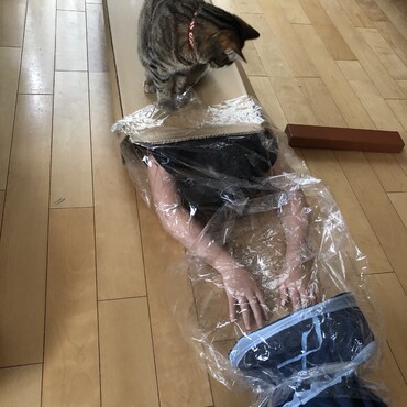 狭いトンネル