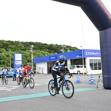 ツールド千葉に出場、ゴールシーンです