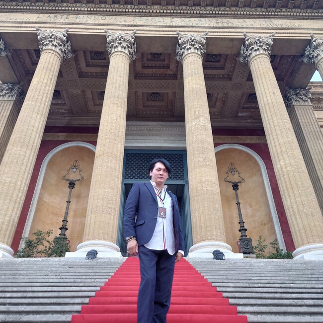 Toshi ８のカバー写真