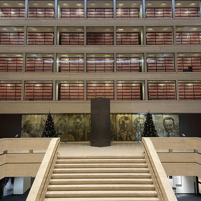 しおみりょのカバー写真