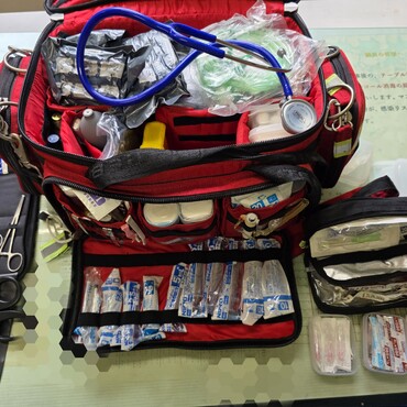 基本人間用の医療器具を使ってます　小型鳥類専用開発して欲しい…