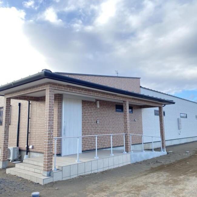 五十鈴P-HOUSEのカバー写真